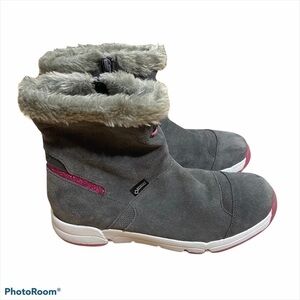 Clarks Gore-Tex Winter Boots Sz 3 Girls Gray Pink Kids Faux Fur